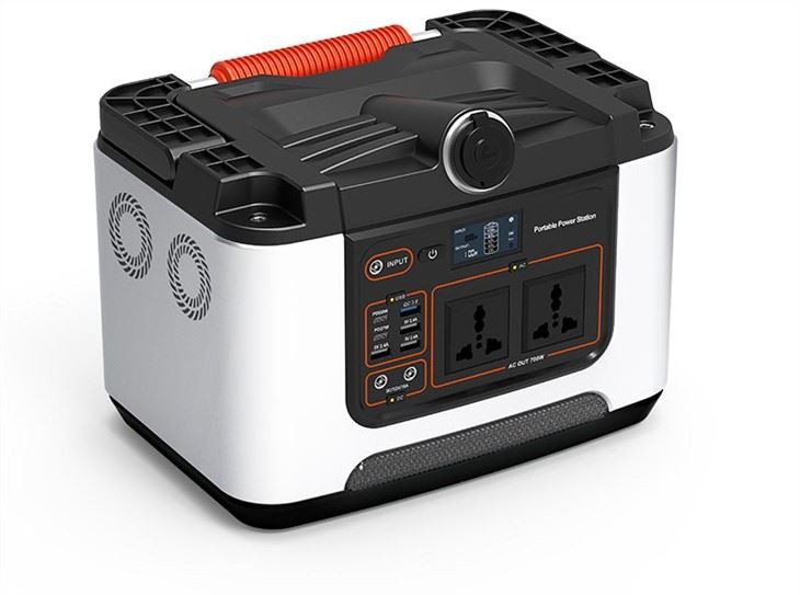 Trạm điện di động với ổ cắm AC