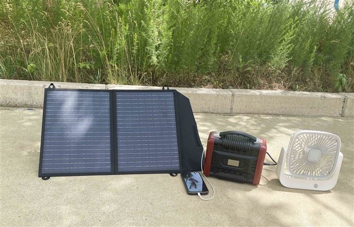 Bảng điều khiển năng lượng mặt trời gấp 30w
